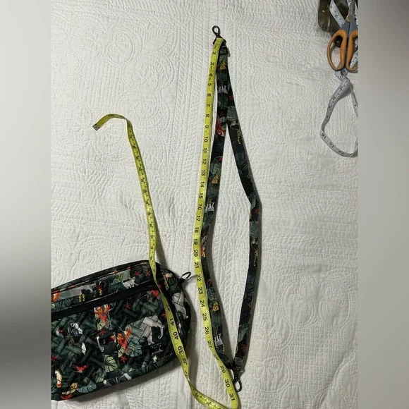 Carousel XL LUG Bag “Wildlife Black” - Picture 14 of 16